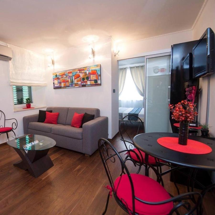 Central Luxury Apartment Xenia Сплит Экстерьер фото